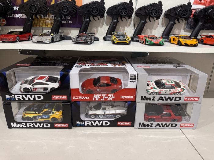 More boxed Mini-Z kits below the display shelf